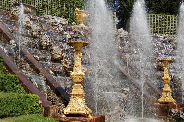 Versailles Tour