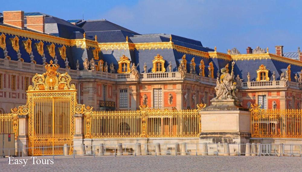 Paris to Versailles by RER Train – Only €2.55